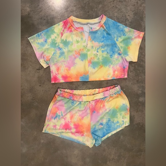 Two piece short set - Picture 5 of 5